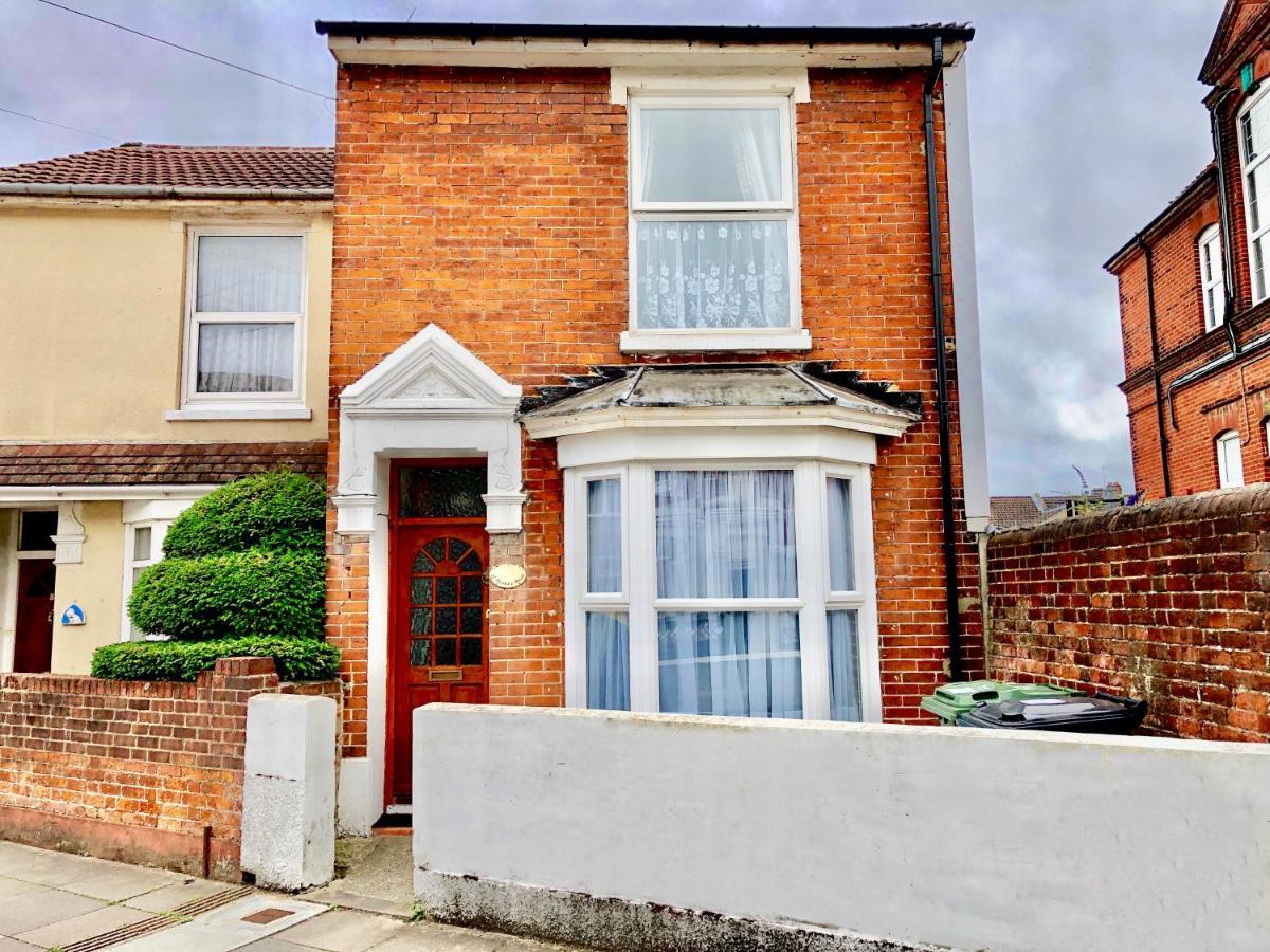 Purple Cloud Cottage Portsmouth Esterno foto