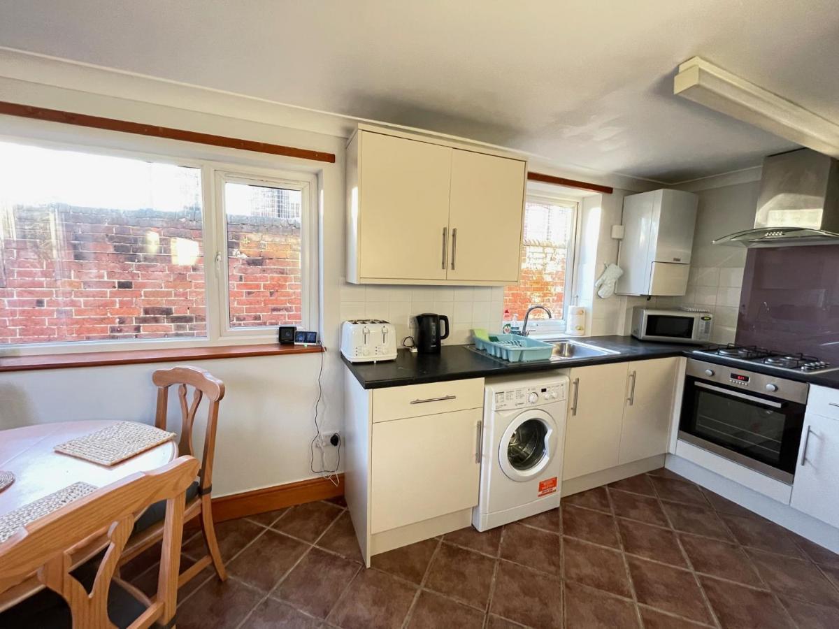 Purple Cloud Cottage Portsmouth Esterno foto