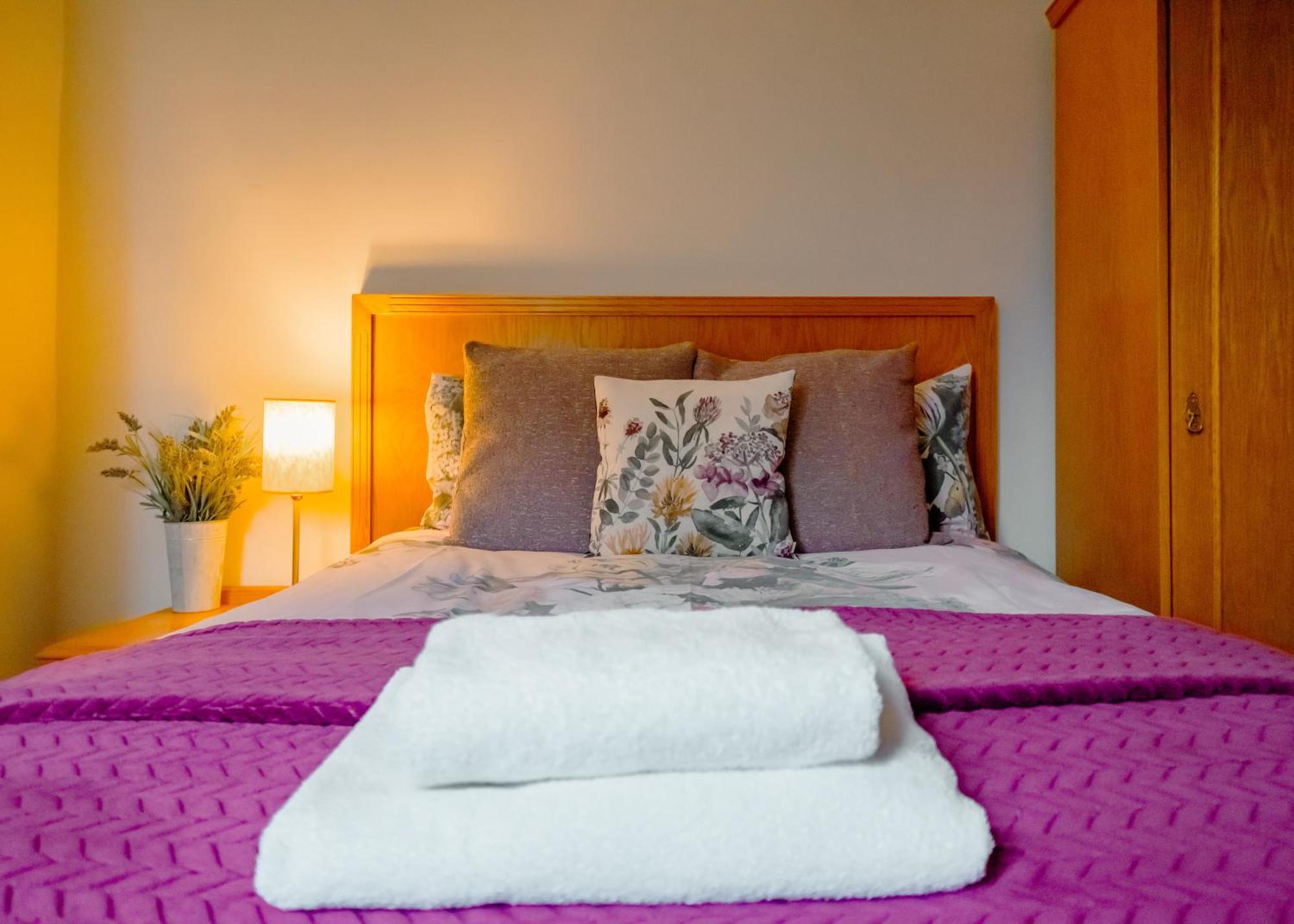 Purple Cloud Cottage Portsmouth Esterno foto