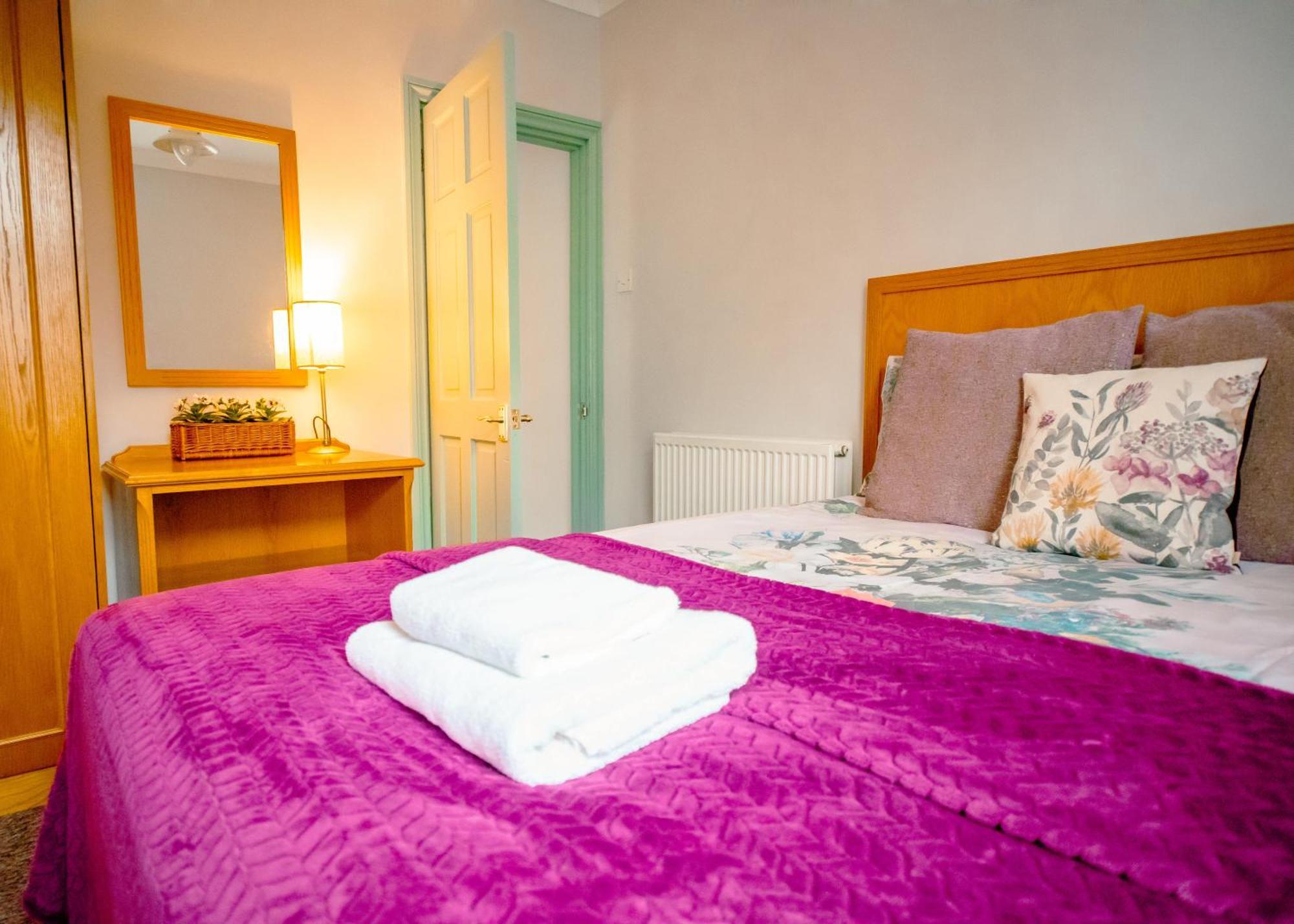Purple Cloud Cottage Portsmouth Esterno foto